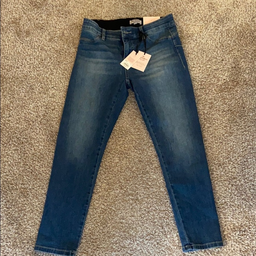 Juicy Couture NWT Flaunt It! Stretch Jeans